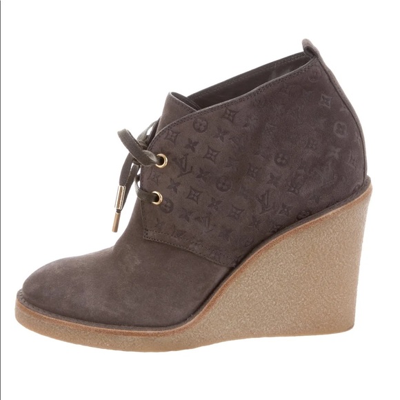 Louis Vuitton Stride Monogram Wedges - Picture 12 of 12
